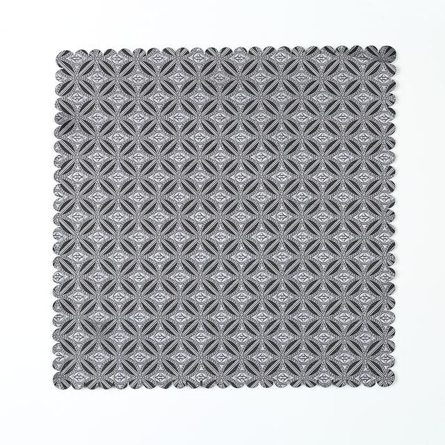 پوشت سفید مشکی طرح هندسی